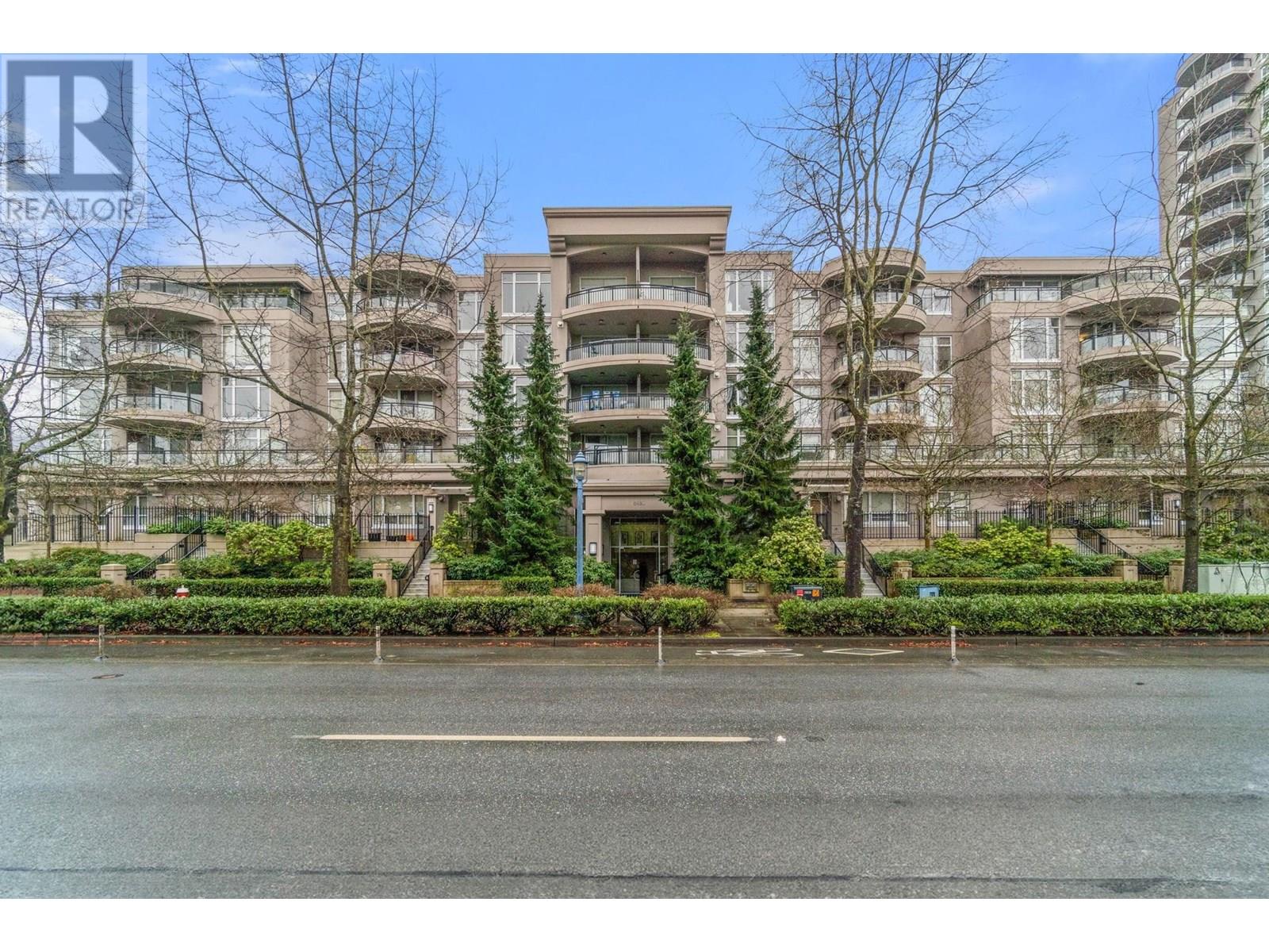 8480 Granville Avenue Unit 111, Richmond, BC V6Y 4E8