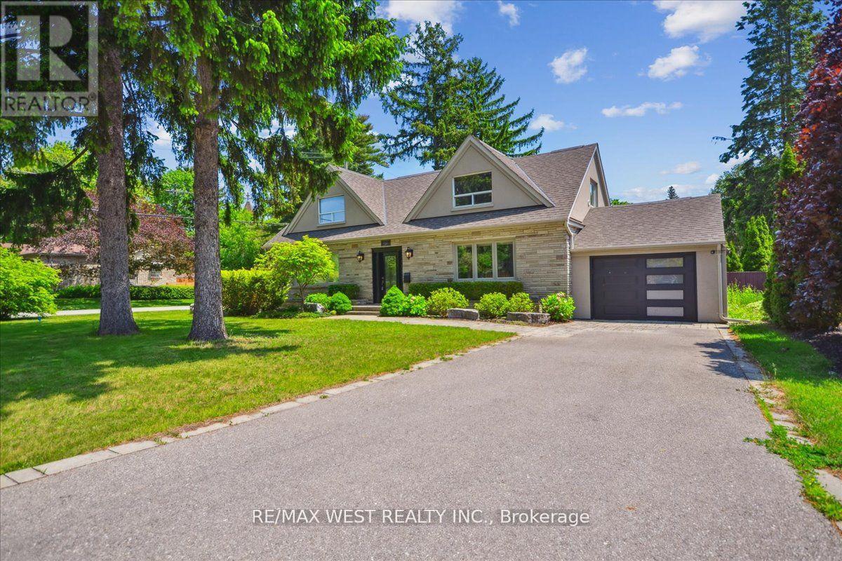 468 Lynd Ave, Mississauga, ON L5G 2L6