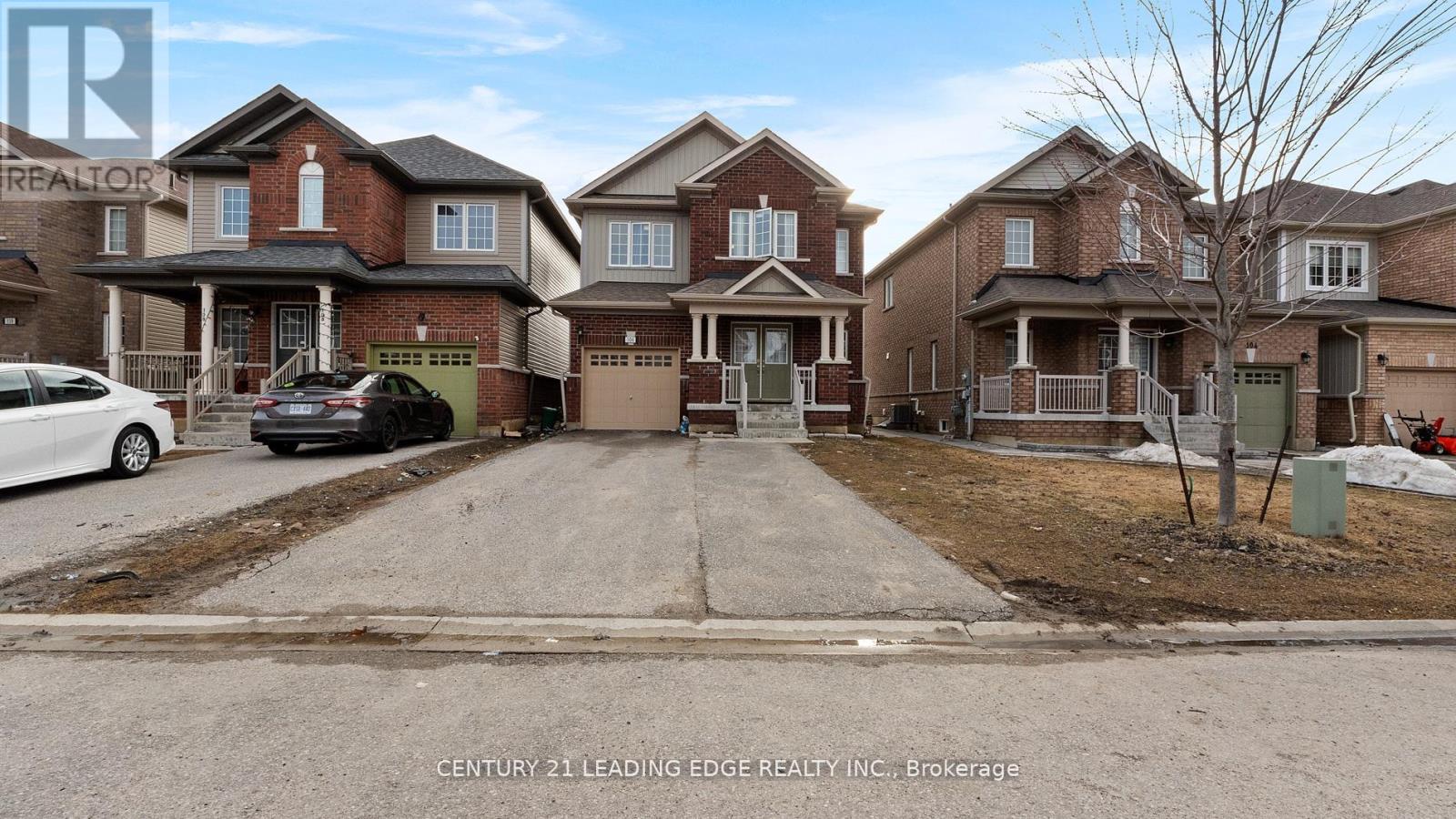 106 Diana Dr, Orillia, ON L3V 8J7