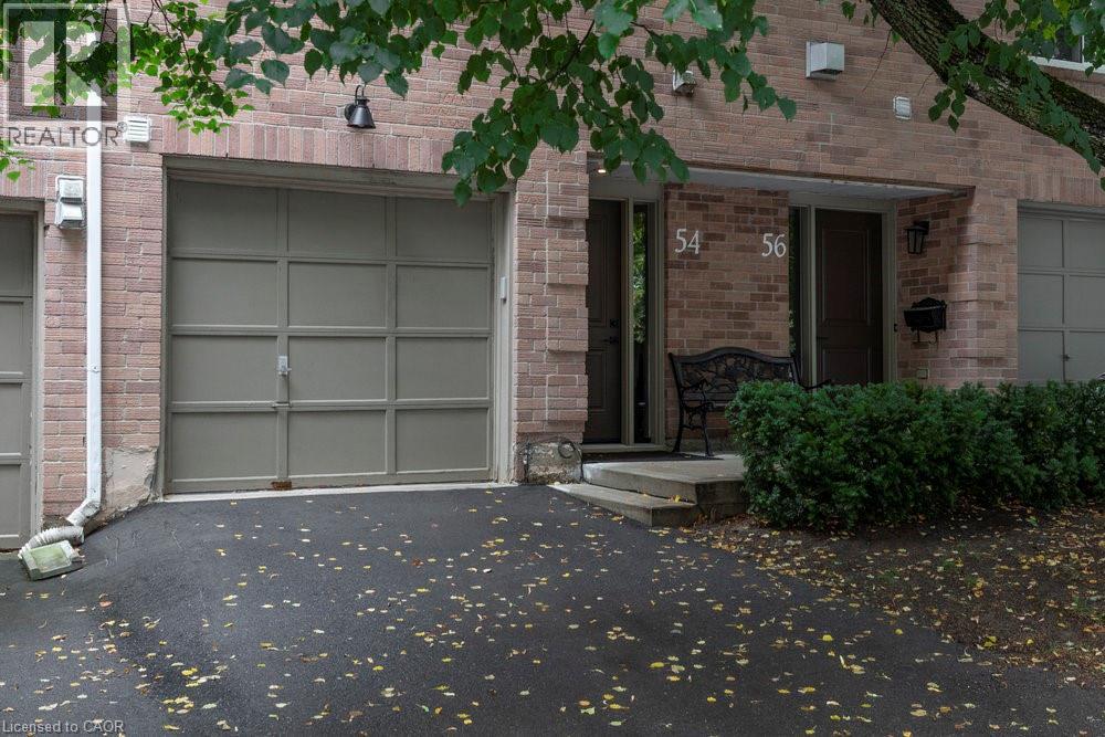 26 Moss Boulevard Unit 54, Dundas, ON L9H 6W8