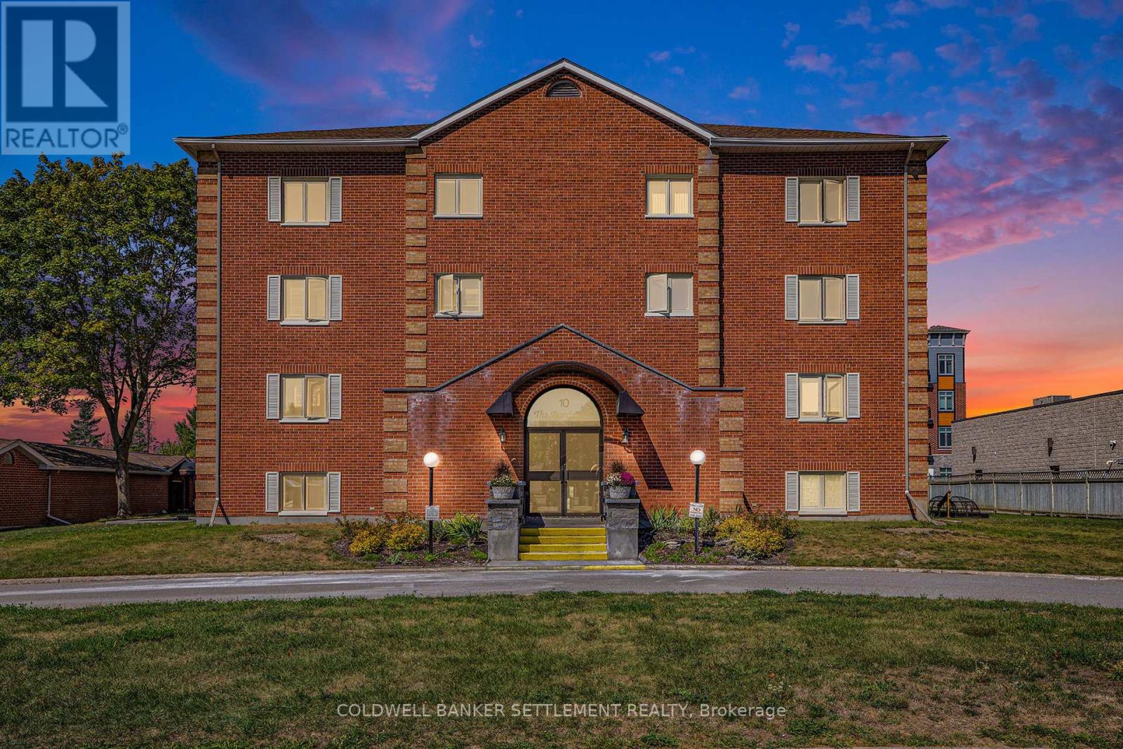 301 10 Armstrong Dr, Smiths Falls, ON K7A 5H8