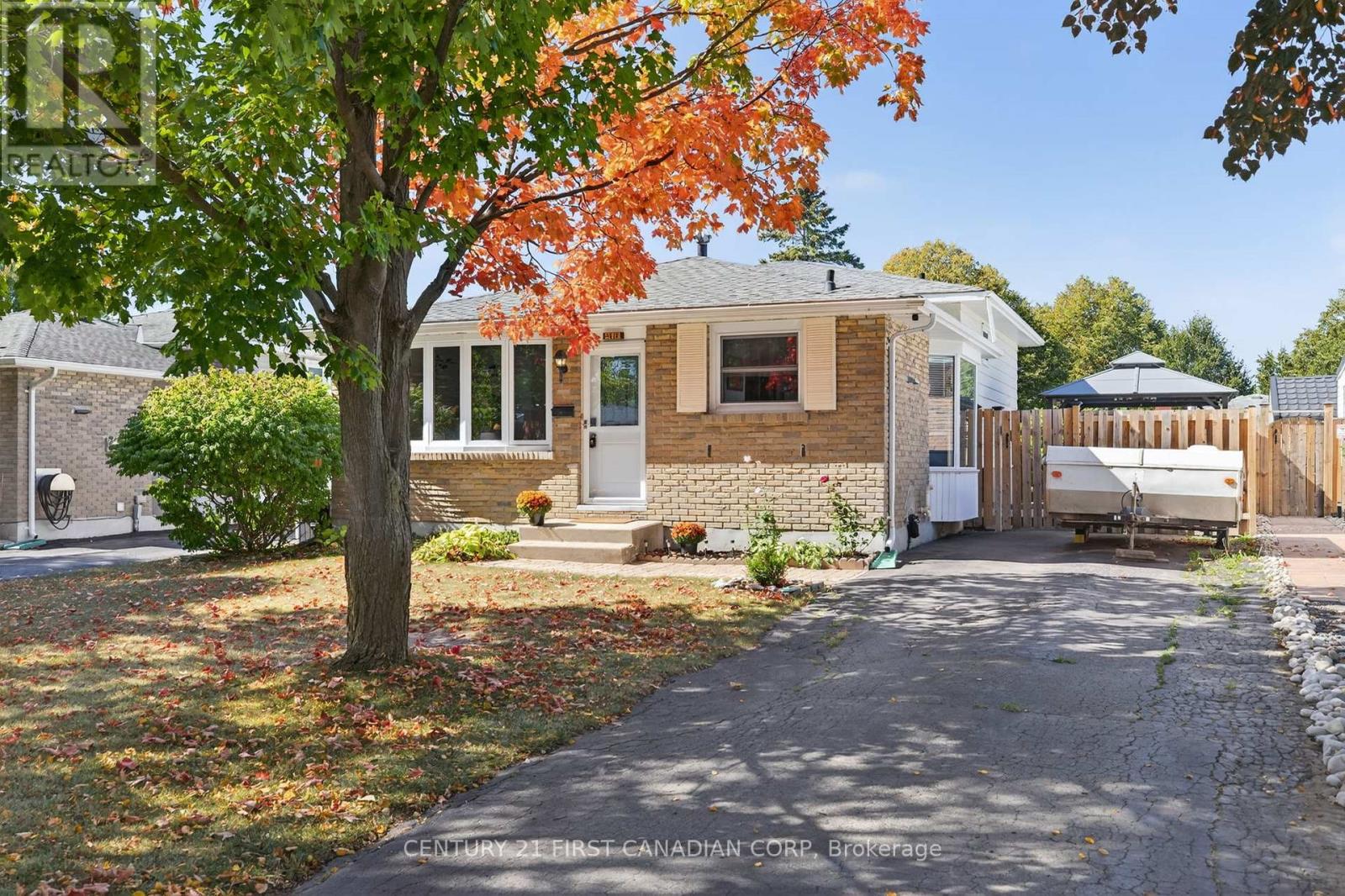 7 Upcott Cres, London, ON N6E 1S6