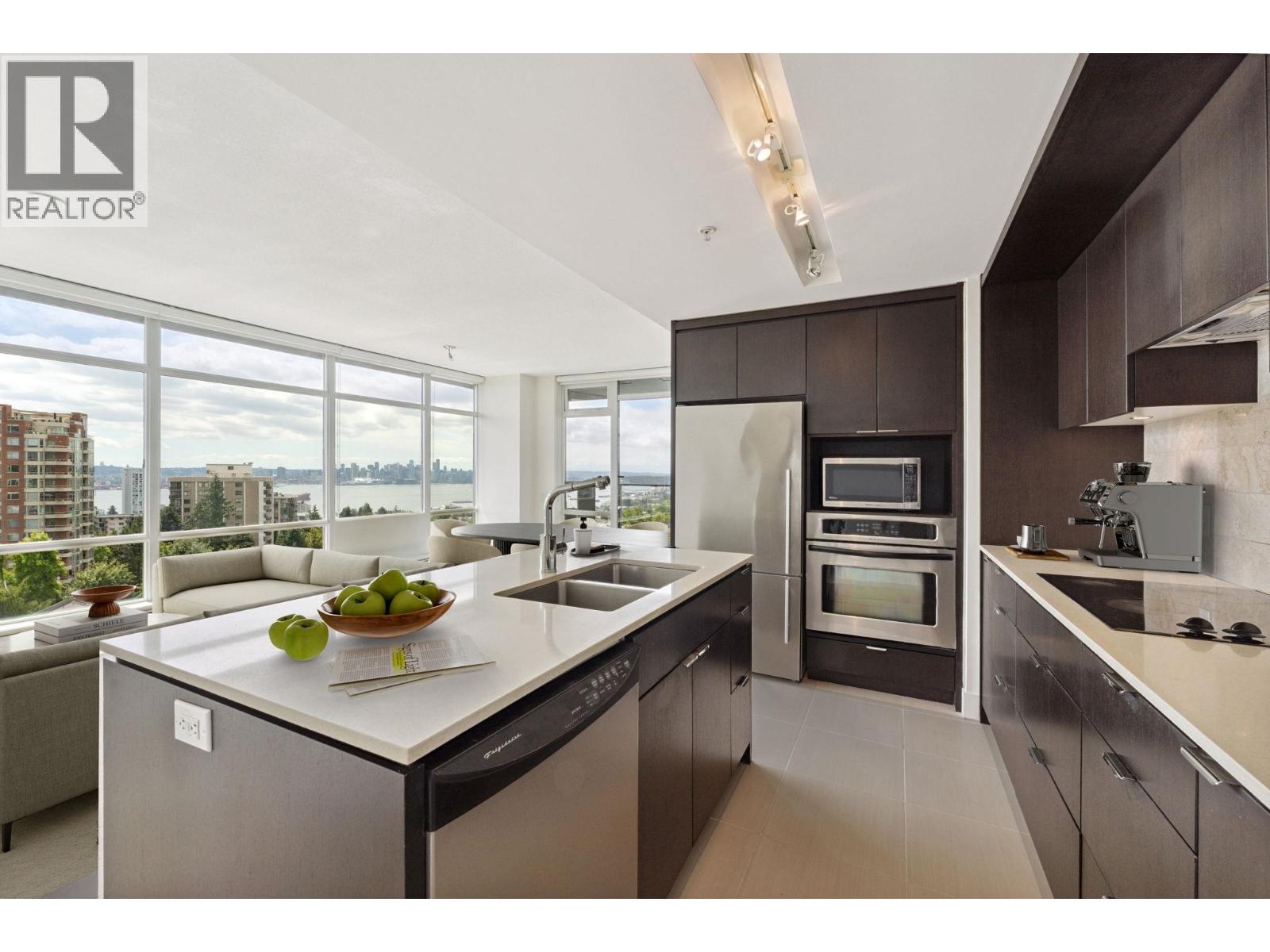 158 W 13th Street Unit 906, North Vancouver, BC V7M 0A7