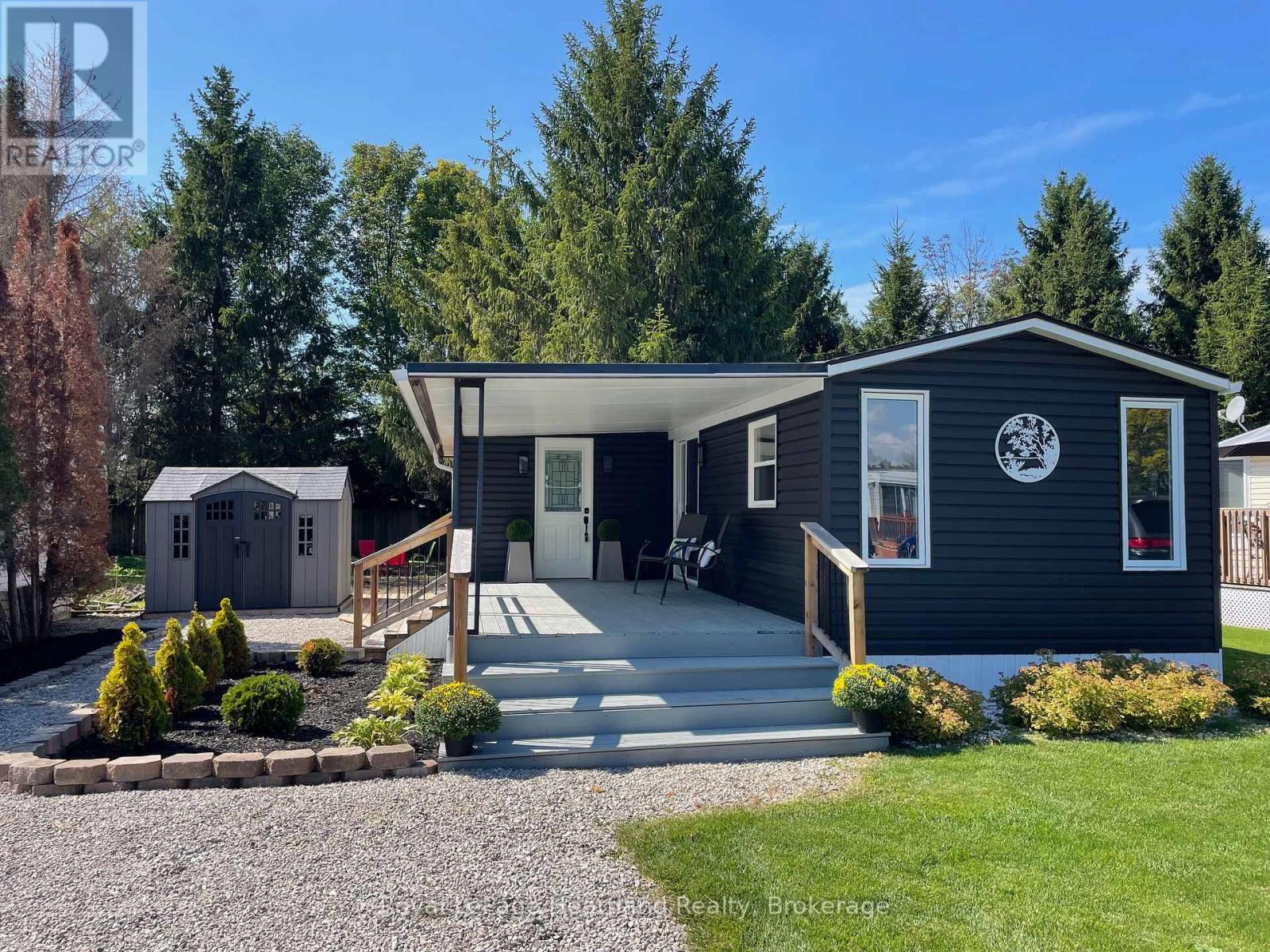 4 Starboard Unit 77719 Bluewater Hwy, Central Huron, ON N0M 1G0