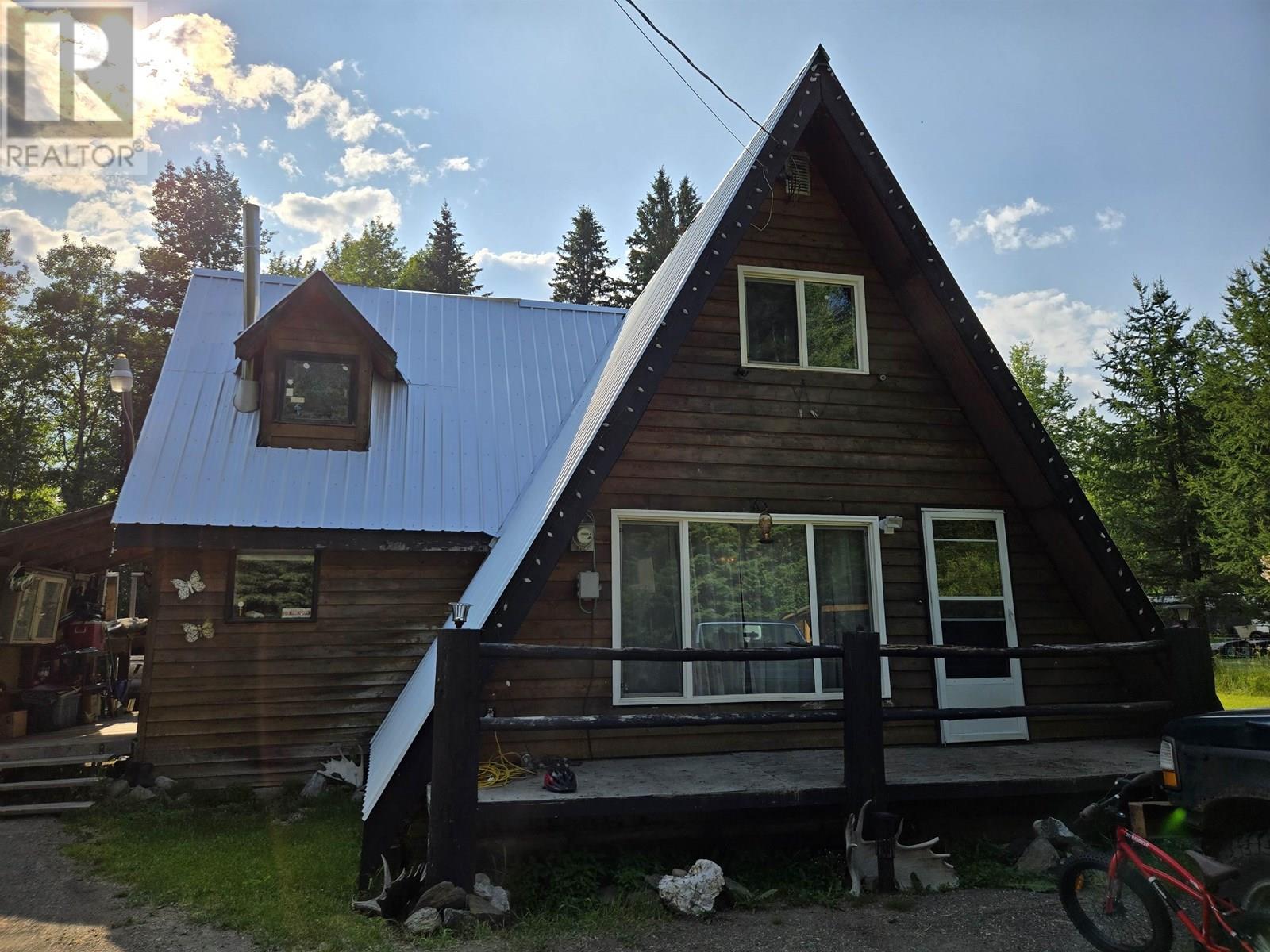 32585 Grant Rd, Prince George, BC V2N 5Z7
