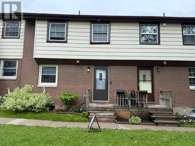 3 126 Notch Hill Rd, Kingston, ON K7M 2X1