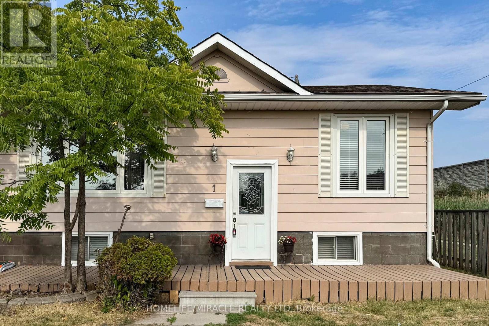 1 Tudor Ave, Ajax, ON L1S 1Z8