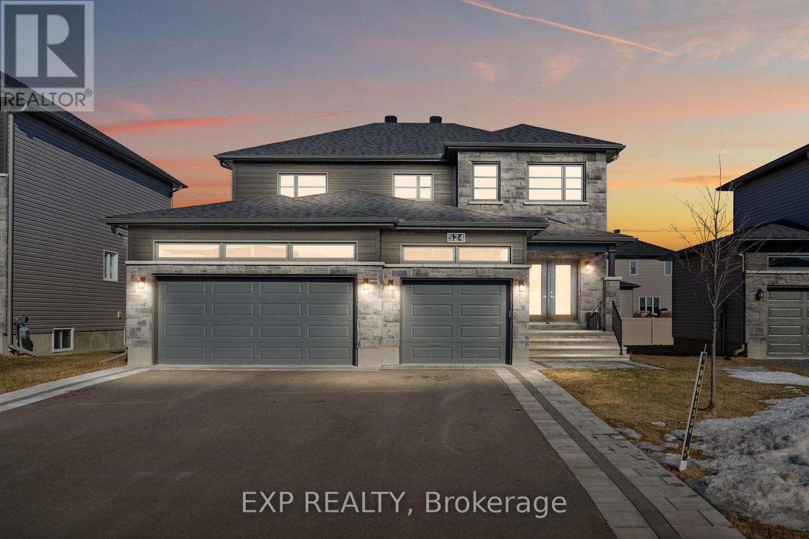 524 Lucent St, Russell, ON K4R 0G3
