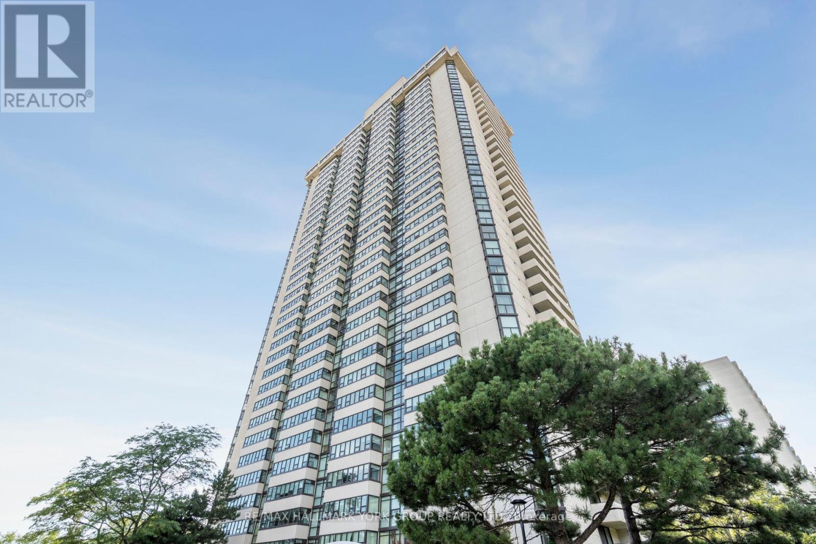 107 3303 Don Mills Rd, Toronto, ON M2J 4T6