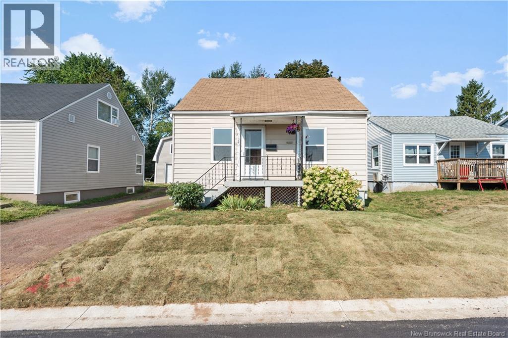 29 Copp St, Dieppe, NB E1A 2G9
