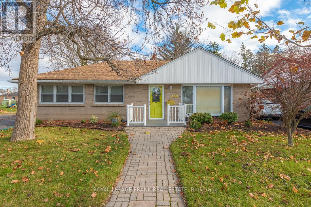 872 Western Ave Ward 1 Ave, Peterborough, ON K9J 5V9