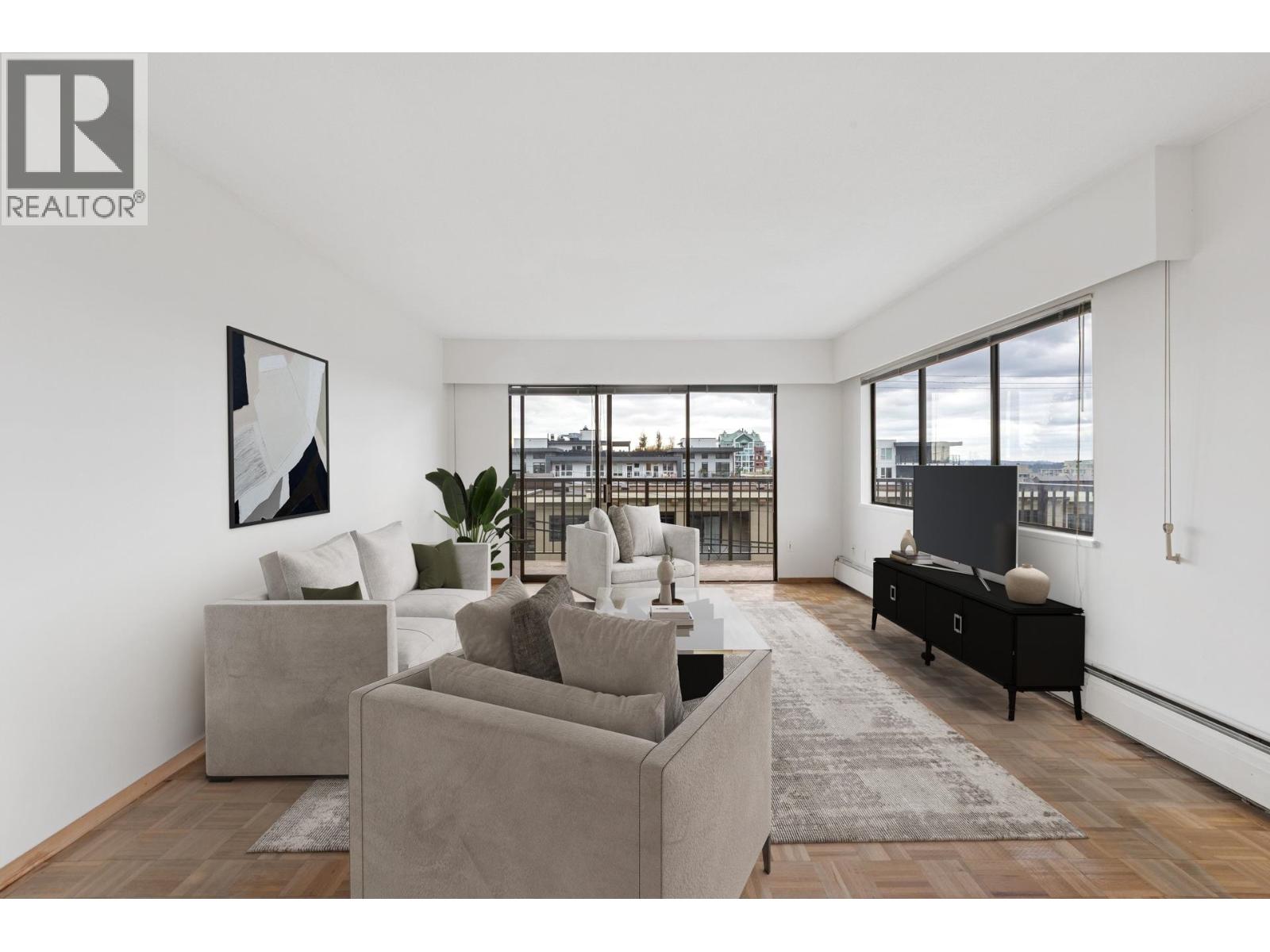 155 E 5th Street Unit 211, North Vancouver, BC V7L 1L3