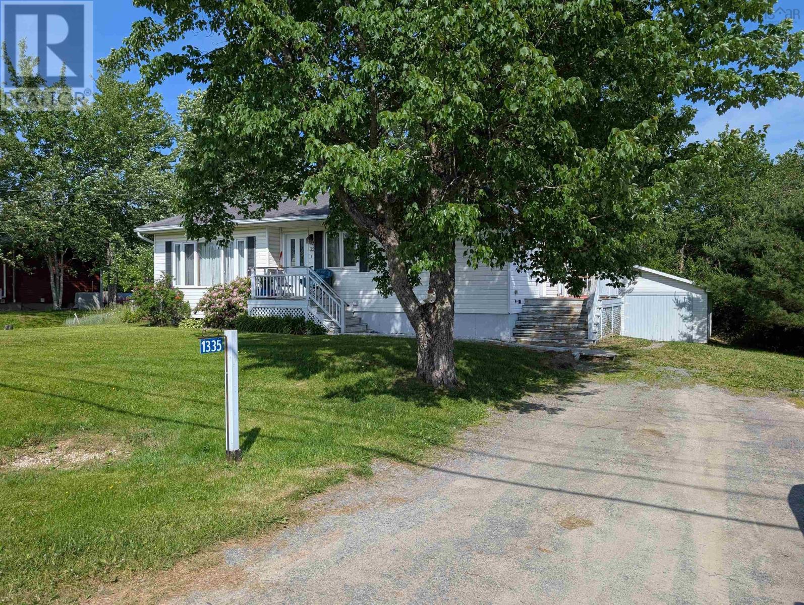 1335 Highway 2, Lantz, NS B2S 1Z2