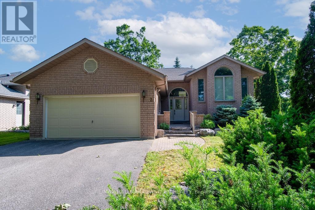 2 Huntingwood Cres, Kawartha Lakes, ON K0M 1A0