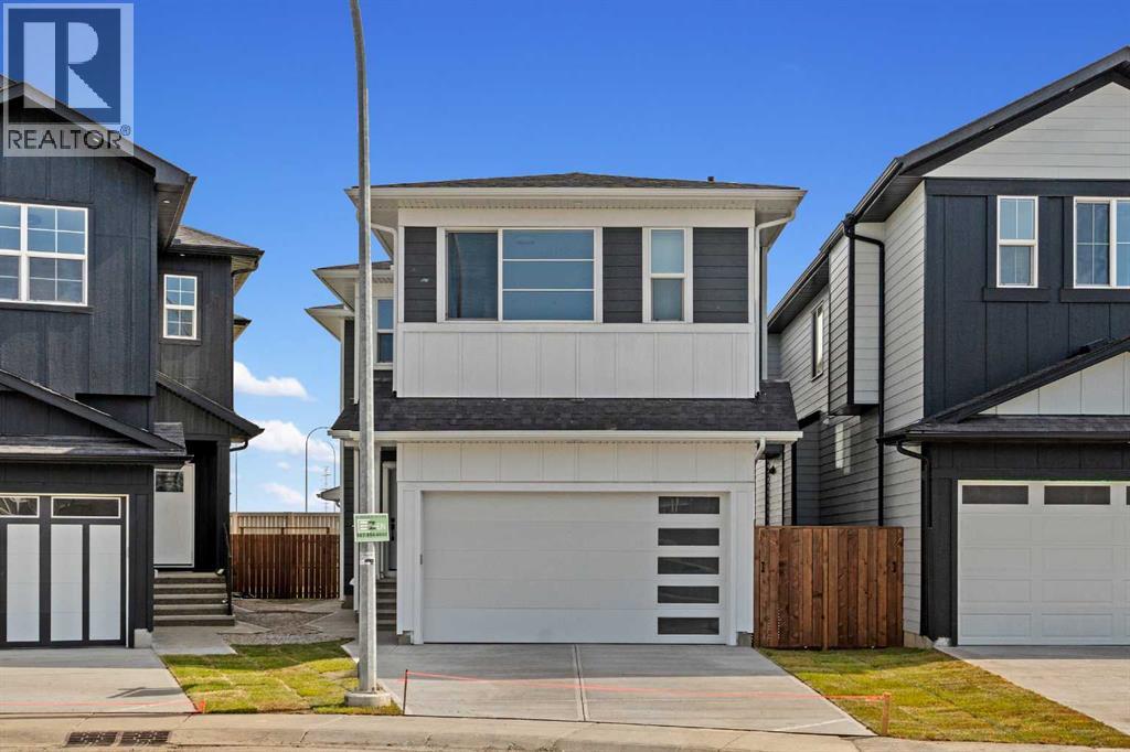 167 Panora Way NW, Calgary, AB T3K 5N6