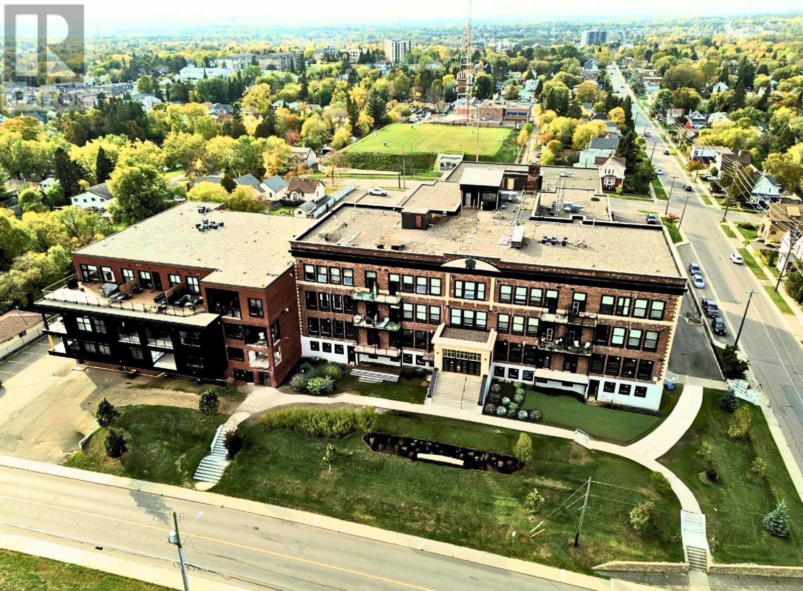 96 High St N Unit 3211, Thunder Bay, ON P7A 5R3