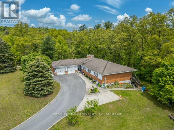 36 Flying Club Rd, Quinte West, ON K0K 2C0
