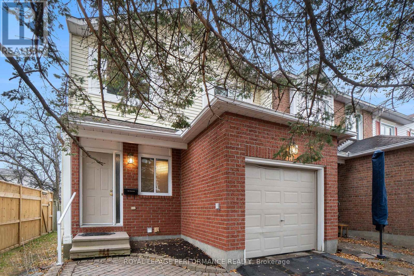 170 Midsummer Ter, Ottawa, ON K1E 3V6