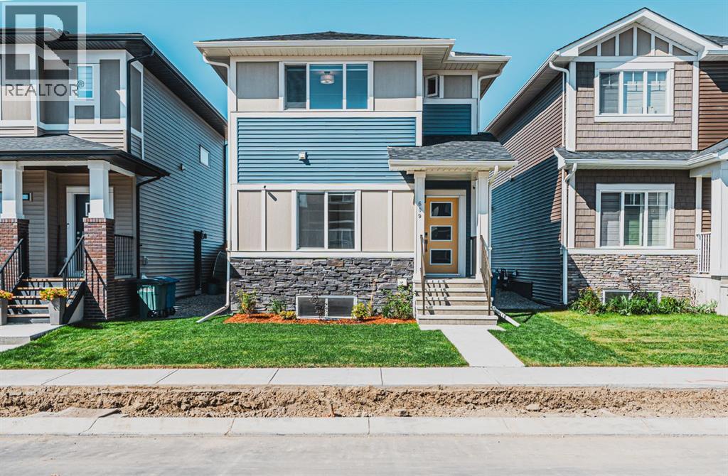 609 Baywater Mnr SW, Airdrie, AB T4B 5R8