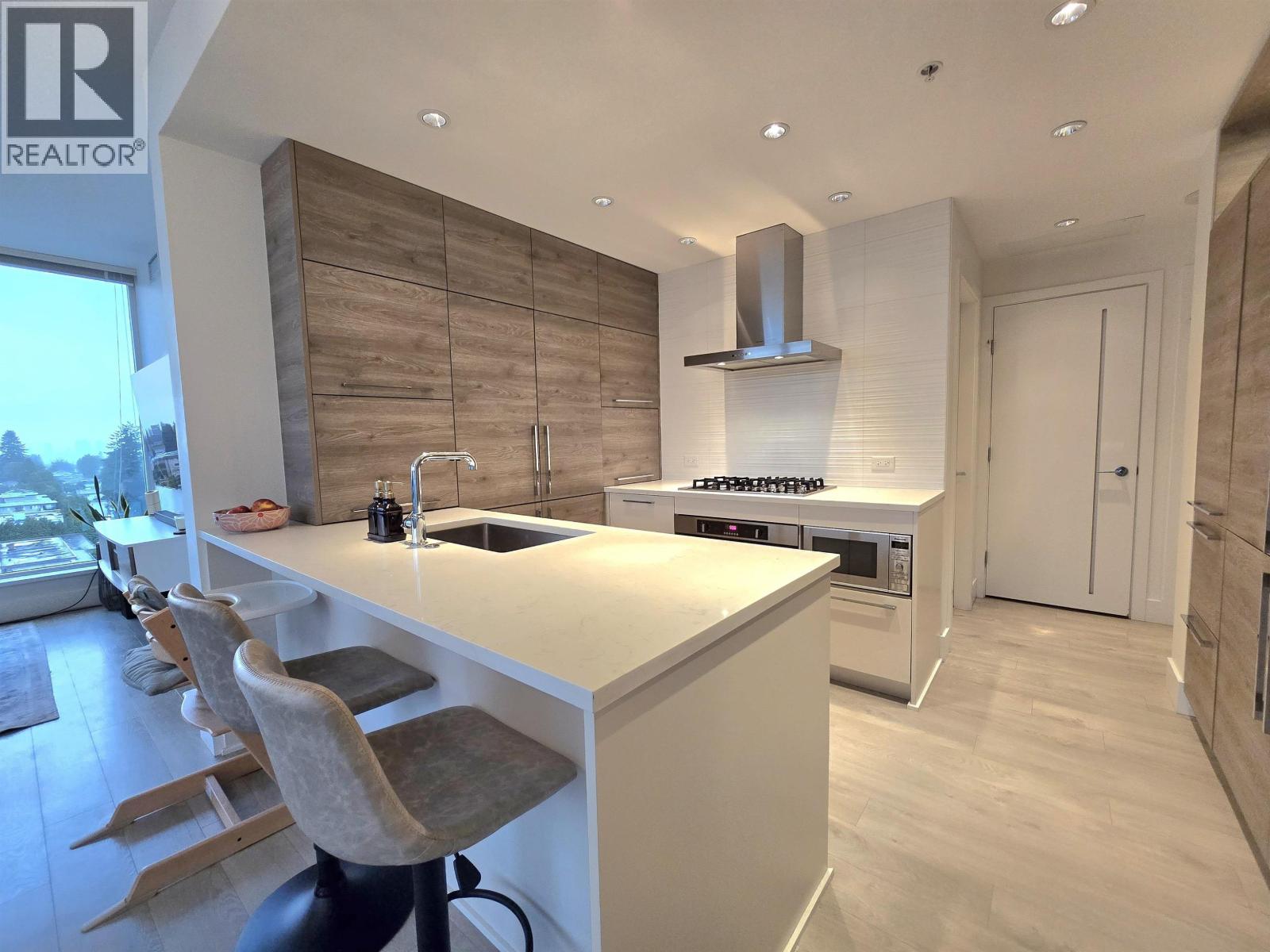 7358 Edmonds Street Unit 1110, Burnaby, BC V3N 0H1