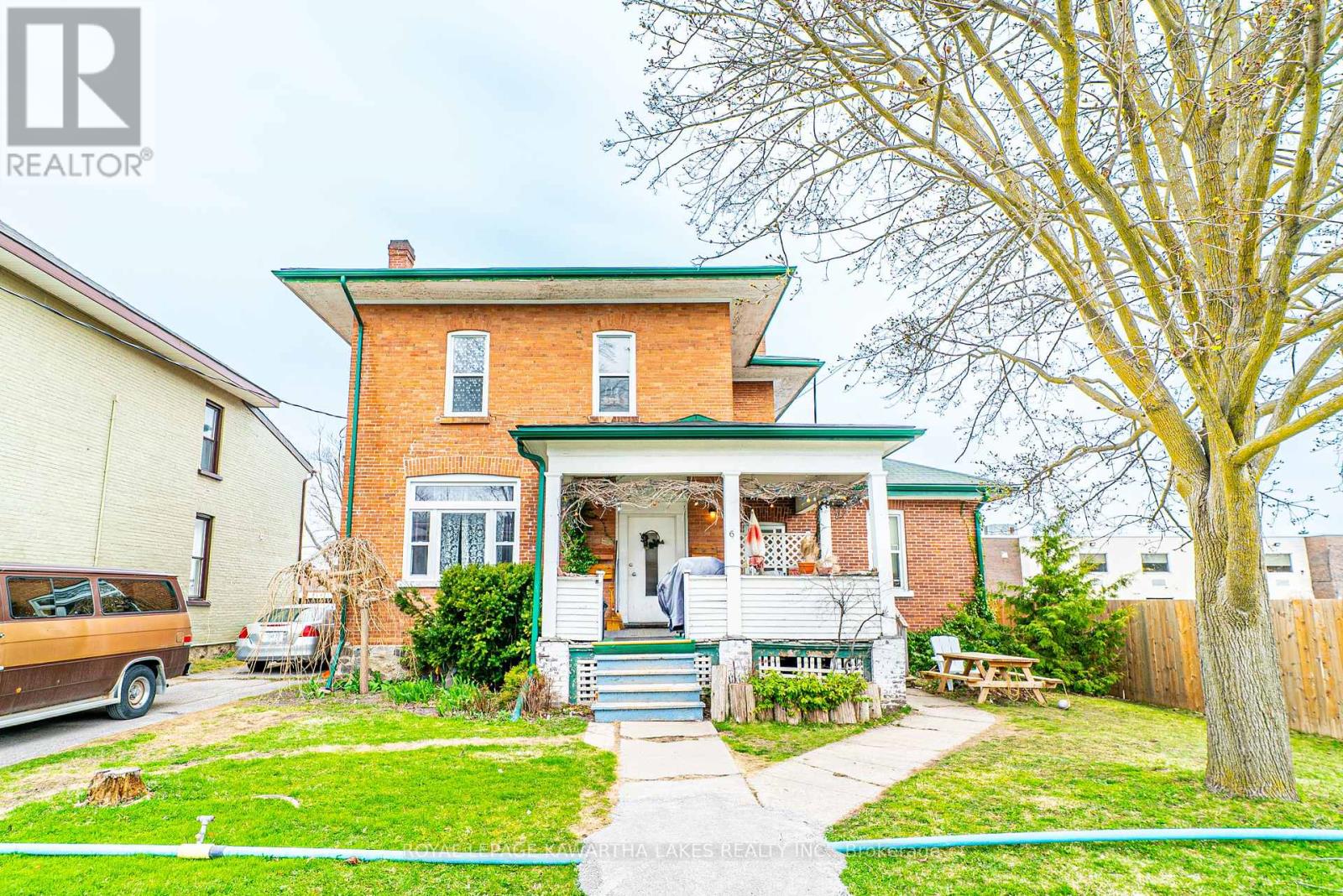 6 Glenelg St W, Kawartha Lakes, ON K9V 2T8