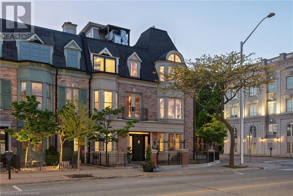 239 Church St, Oakville, ON L6J 1N4