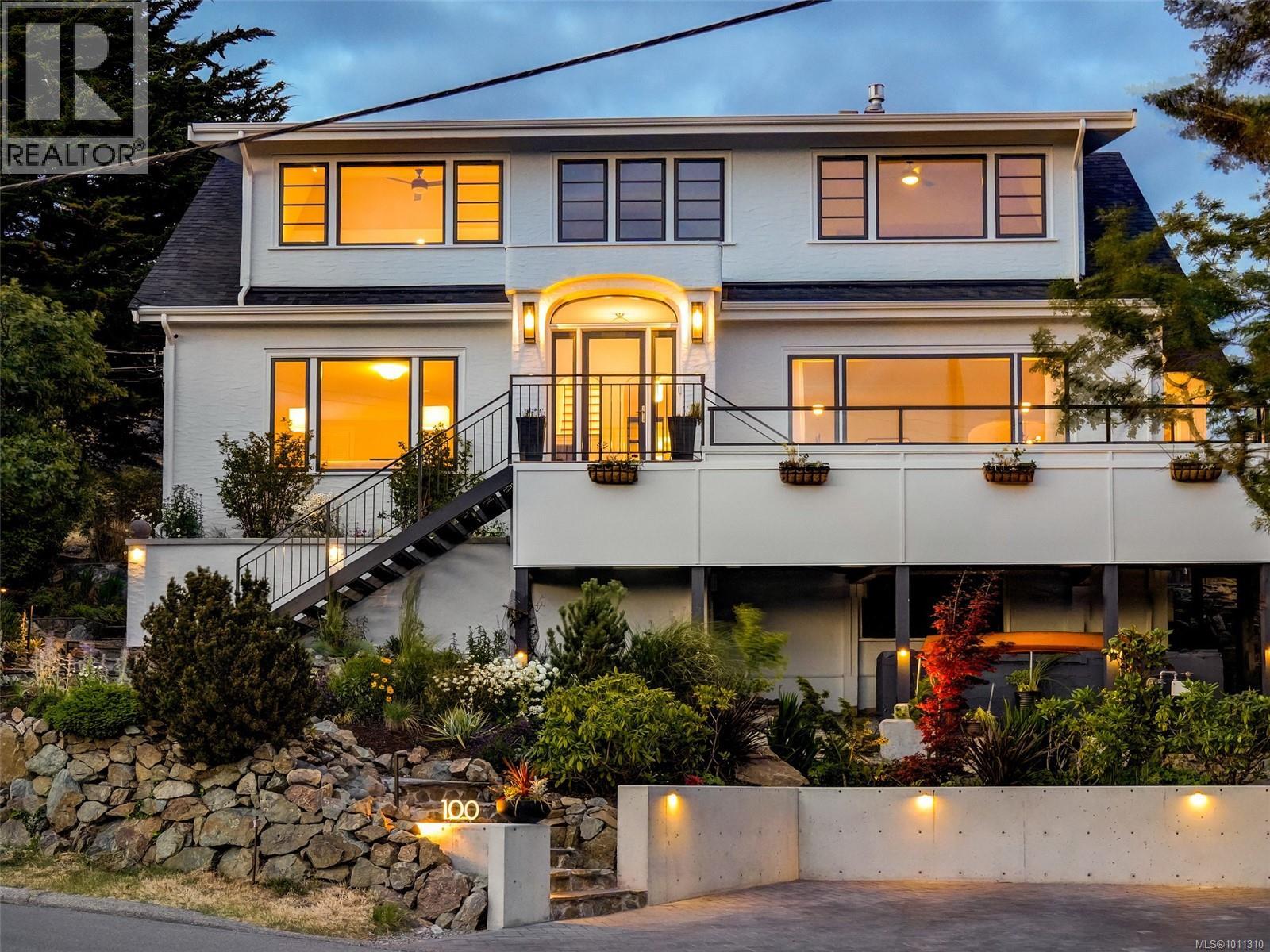 100 King George Ter, Oak Bay, BC V8S 2J9