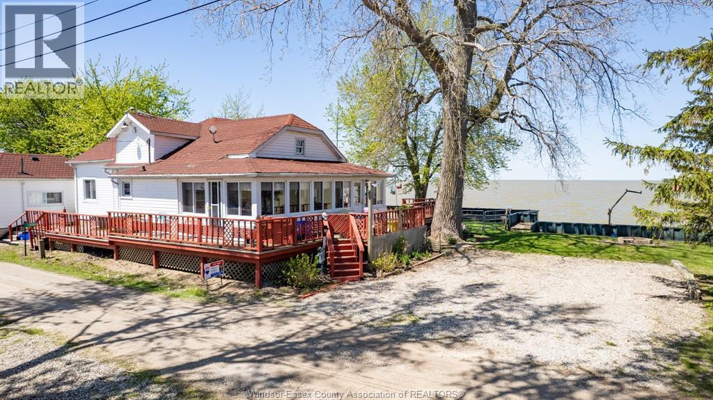 13980 Crystal Beach Rd, Lakeshore, ON N0R 1N0