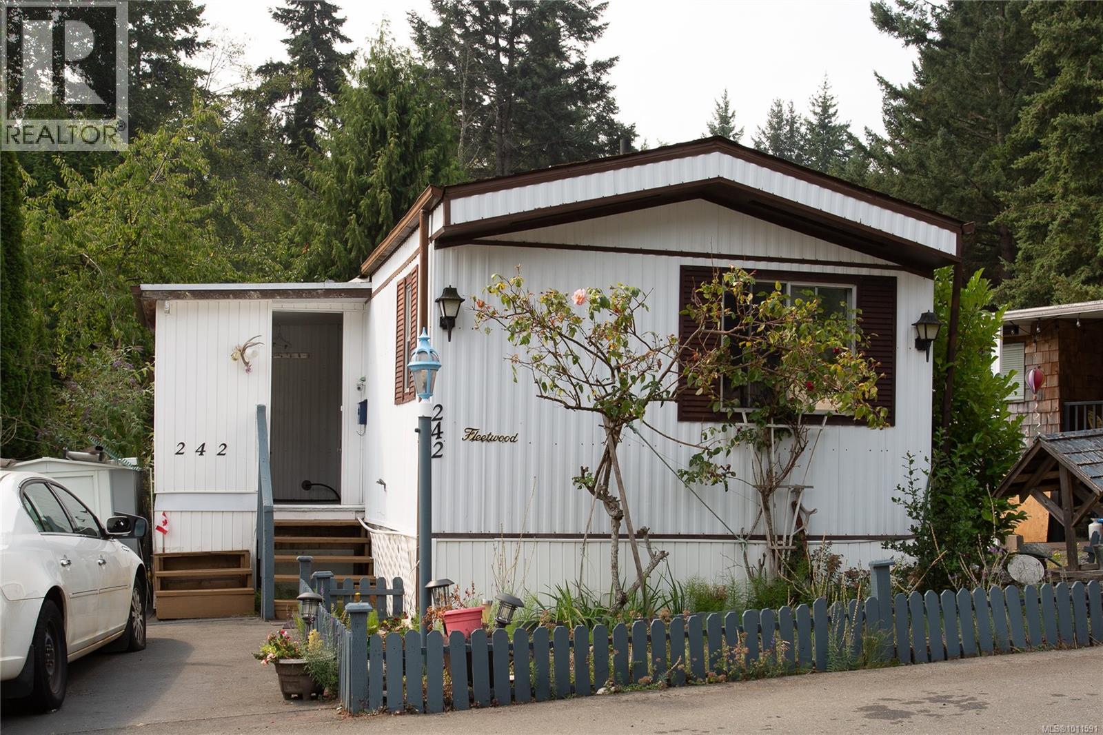 2465 Apollo Dr Unit 242 Dr, Nanoose Bay, BC V9P 9K2