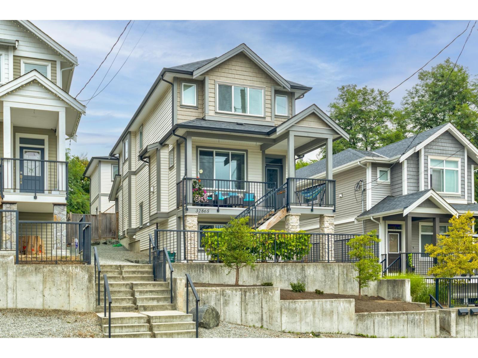 32865 3 Avenue, Mission, BC V2V 1M9