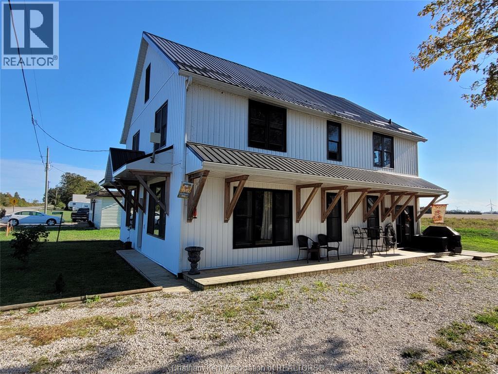 21132 Port Rd, Chatham-Kent, ON N0P 1W0