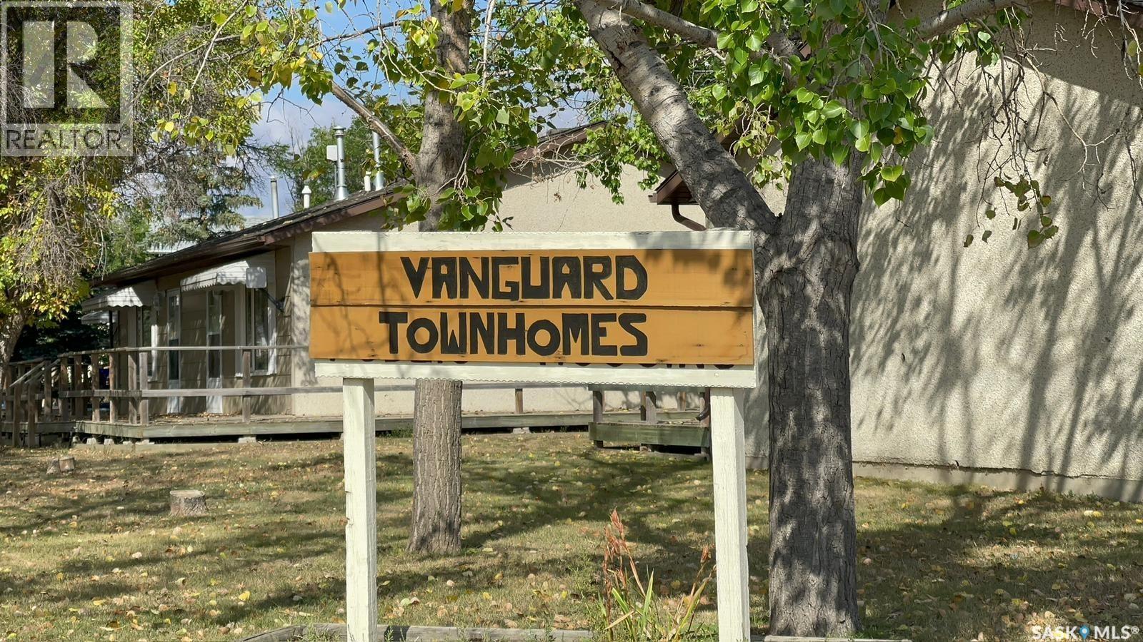 1809 Progress Ave, Vanguard, SK S0N 2V0