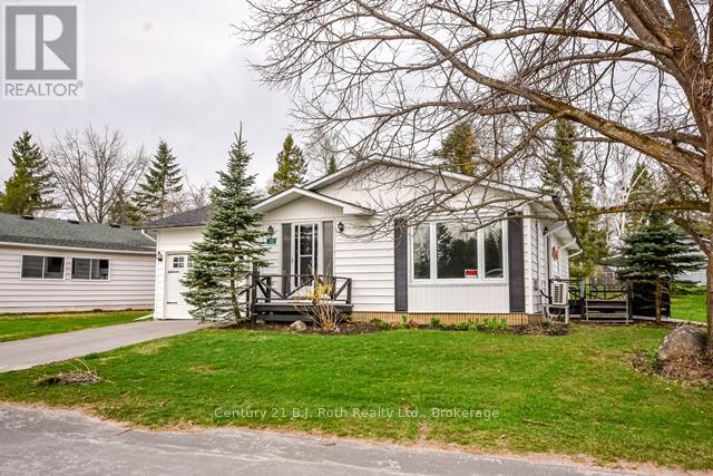 22 Tamarack Dr, Oro-Medonte, ON L0L 1T0