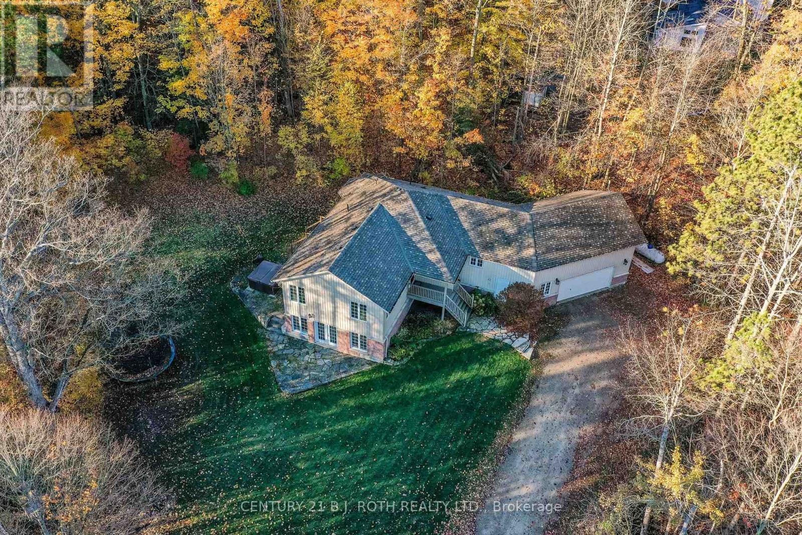 25 Side Road Unit 4927, Essa, ON L4M 4S4