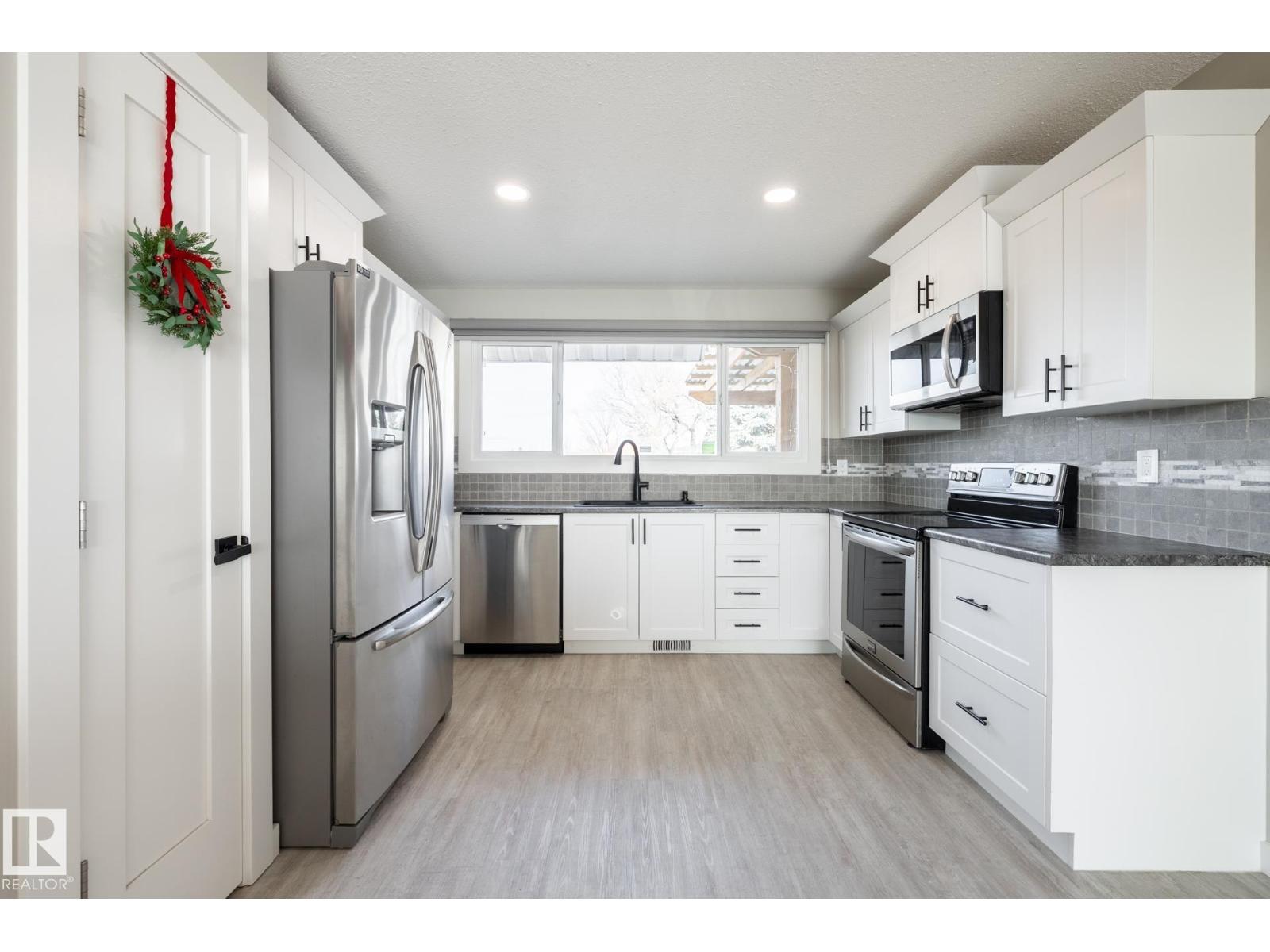 36 Av Unit 5360, Wetaskiwin, AB T9A 2L9