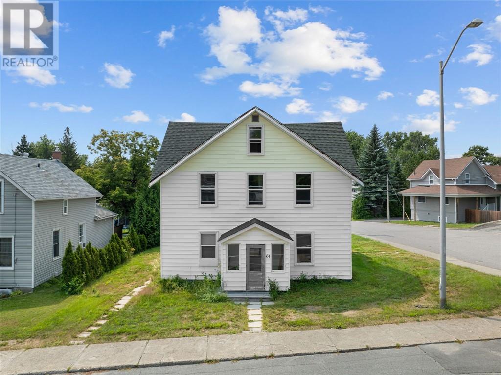 64 Balsam St, Copper Cliff, ON P0M 1N0