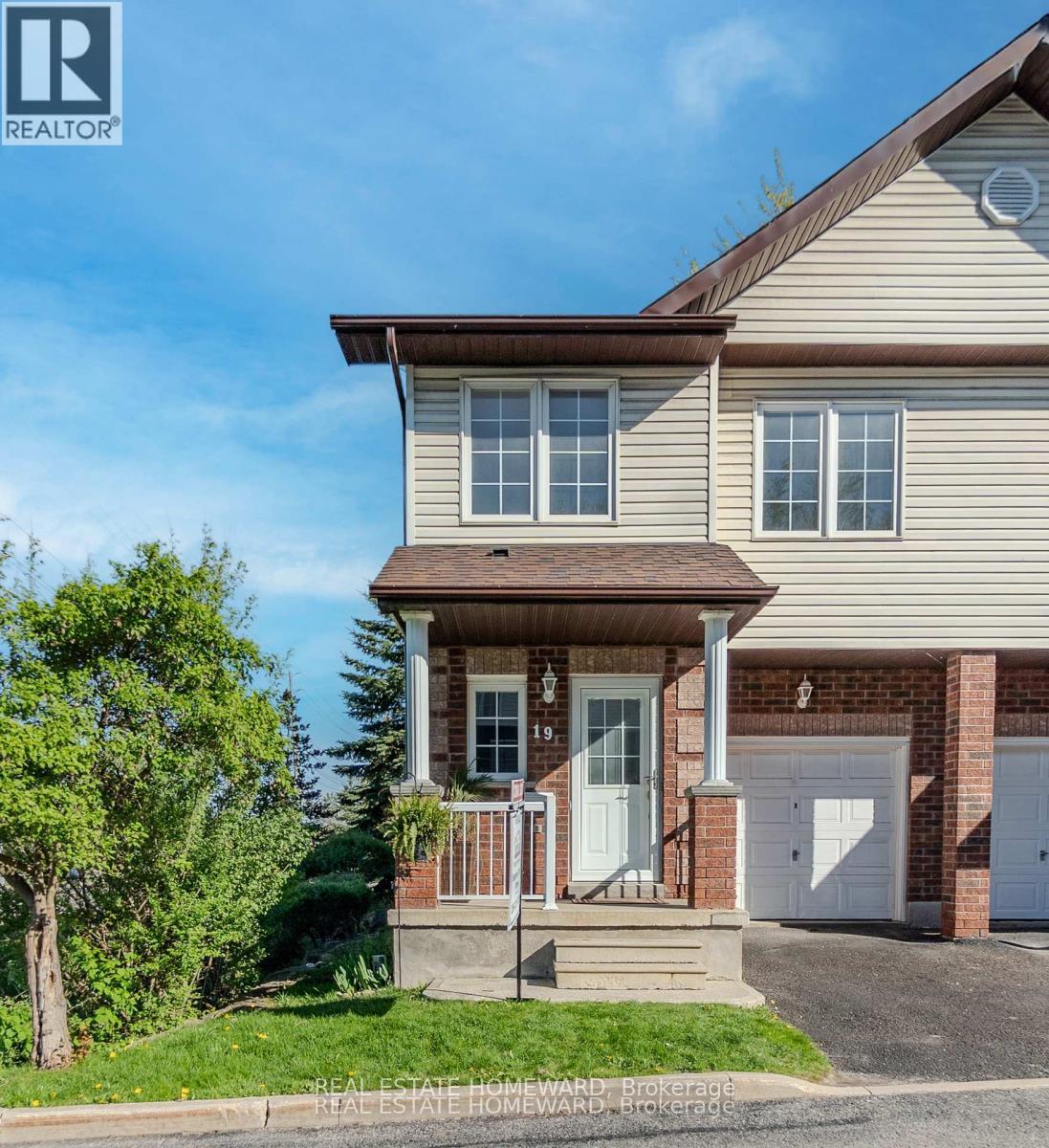 19 488 Yonge St, Barrie Painswick North, ON L4N 4E2