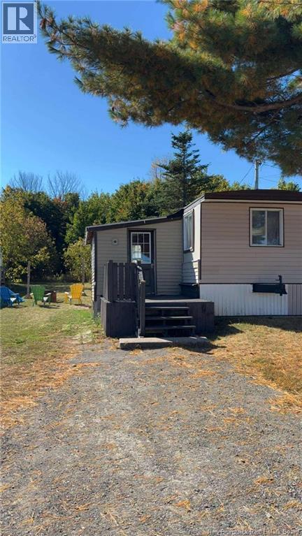 31 Young St, Hillsborough, NB E4H 3E9