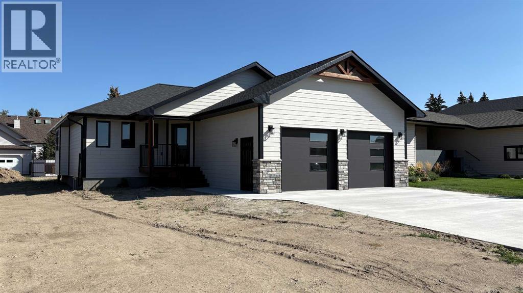 3 Greenview Cres, Foremost, AB T0K 0X0