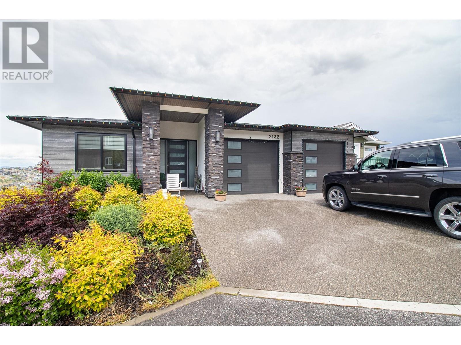 2132 Tramonto Ct, Kelowna, BC V1P 1V1