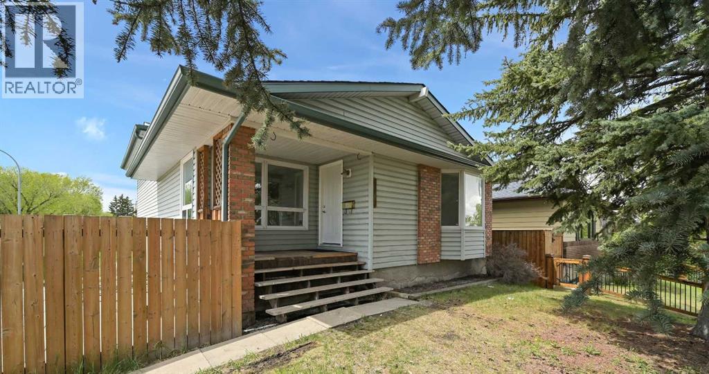 8303 Centre St NW, Calgary, AB T3K 1J5