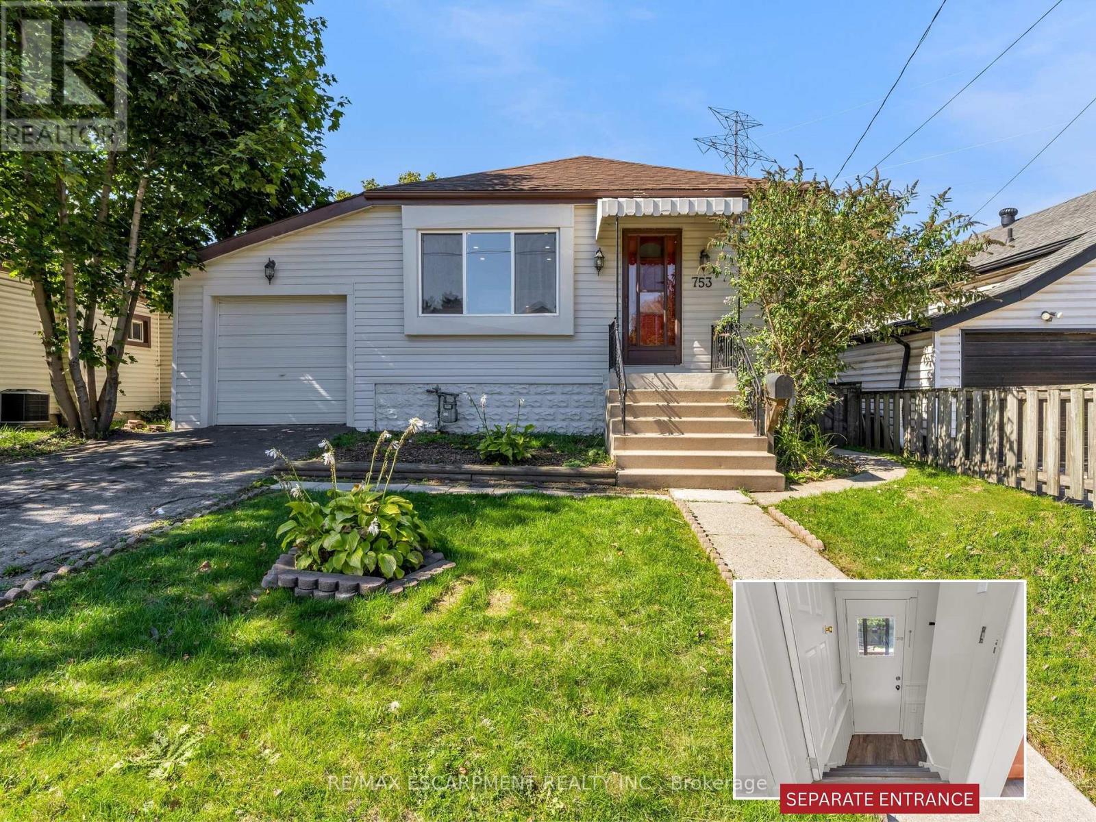 753 Burgess Ave, Hamilton, ON L8H 6J5