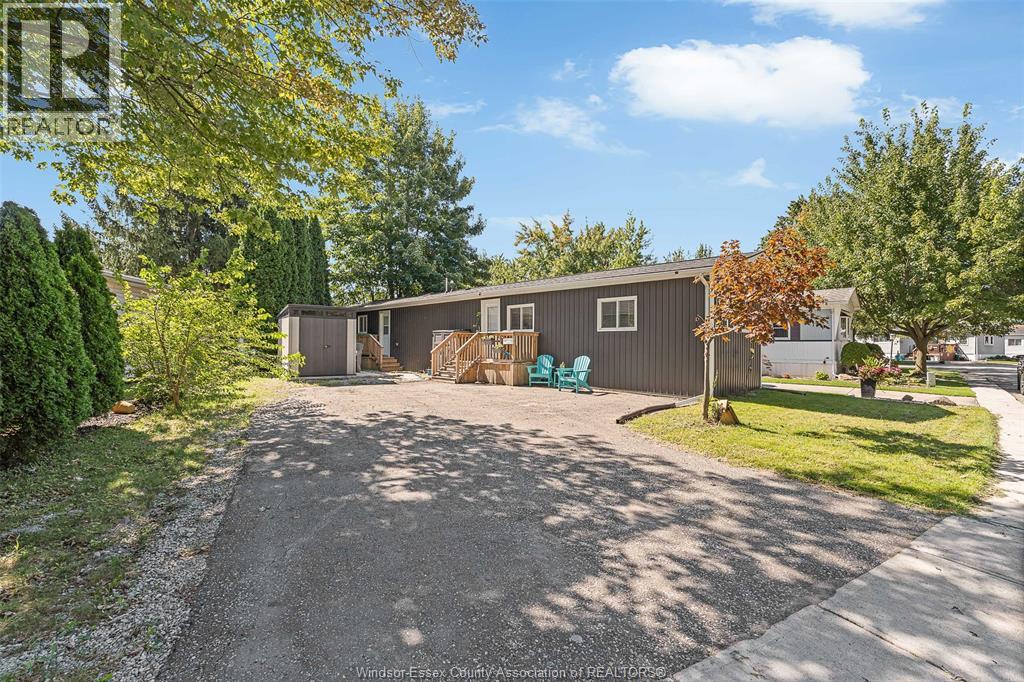182 Neil Ct, Essex, ON N8M 2A7