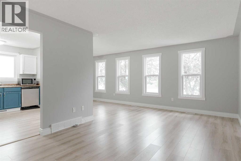 1069 Timberline Dr, Fort Mcmurray, AB T9K 1T9