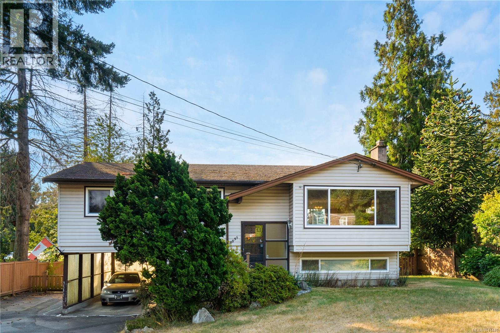 3835 Departure Bay Rd, Nanaimo, BC V9T 1C6