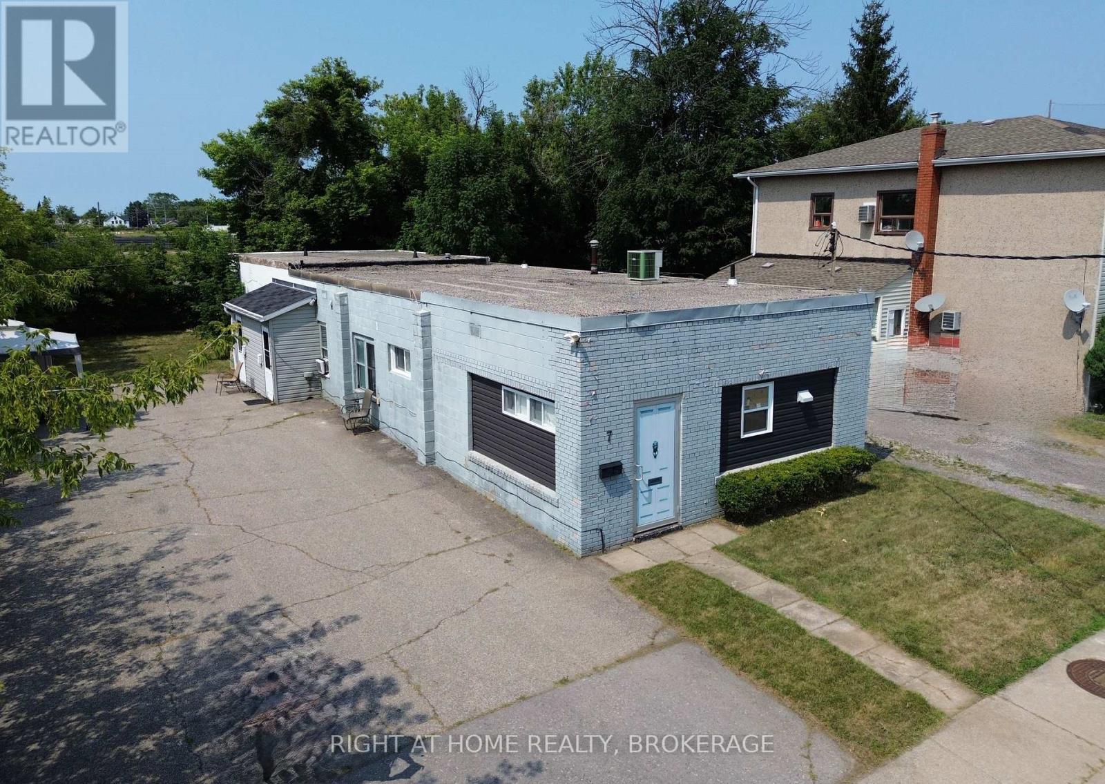 7 Beech St, St. Catharines Downtown, ON L2R 2B6