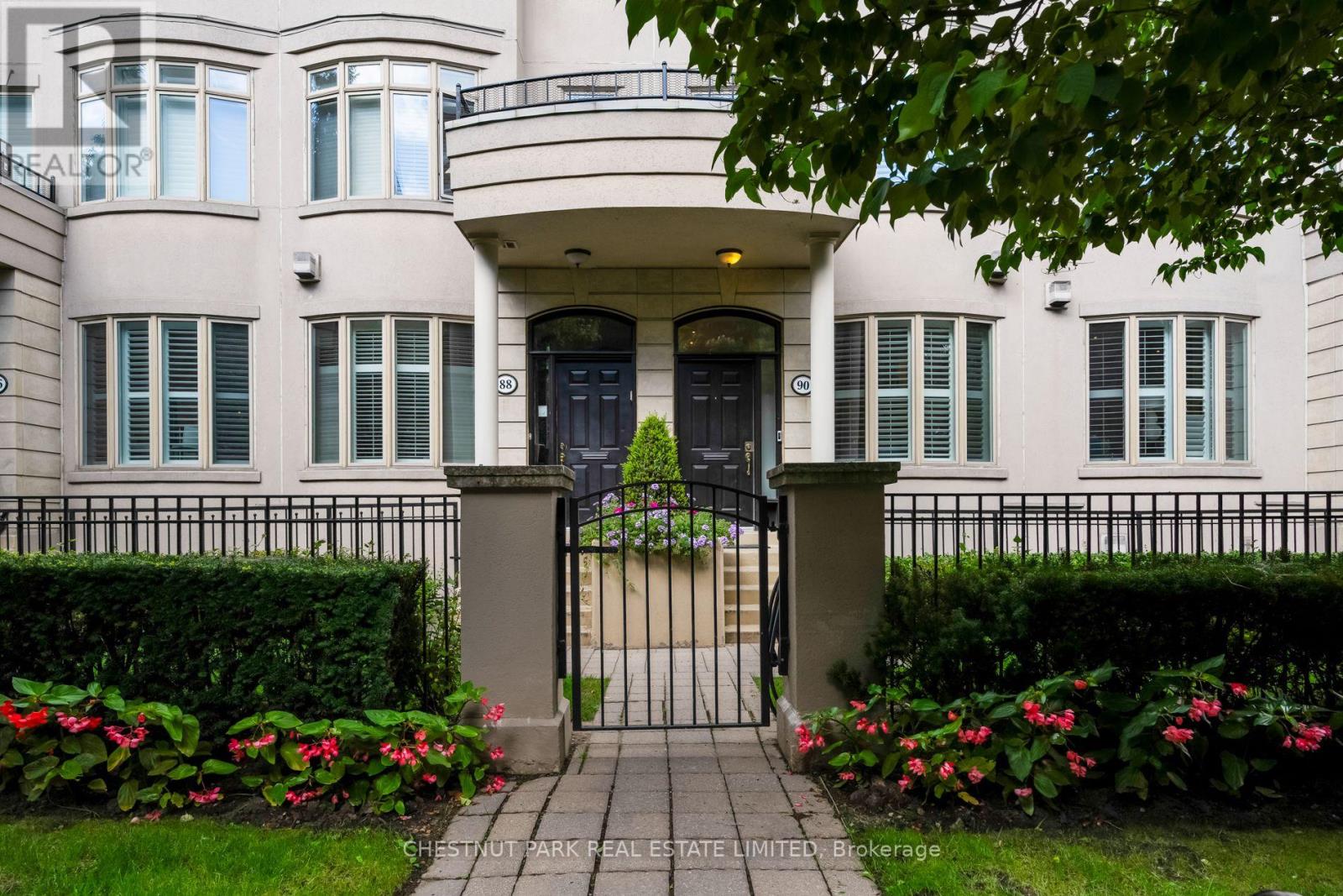 90 Pleasant Blvd, Toronto, ON M4T 1J8