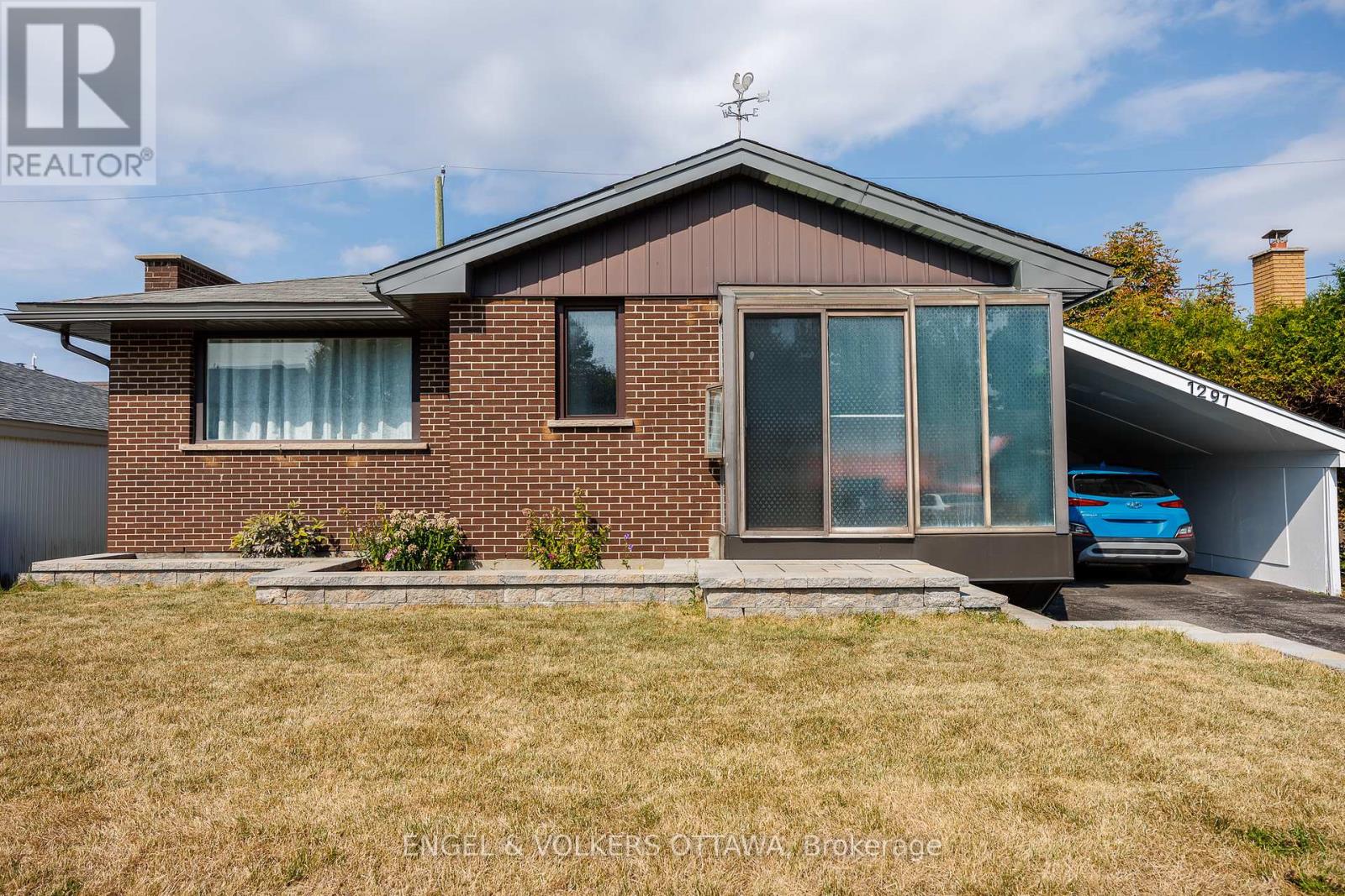 1291 Notting Hill Ave, Ottawa, ON K1V 6T5