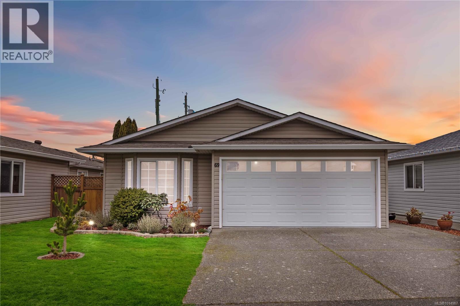 7570 Tetayut Rd Unit 69 Rd, Central Saanich, BC V8M 2H4