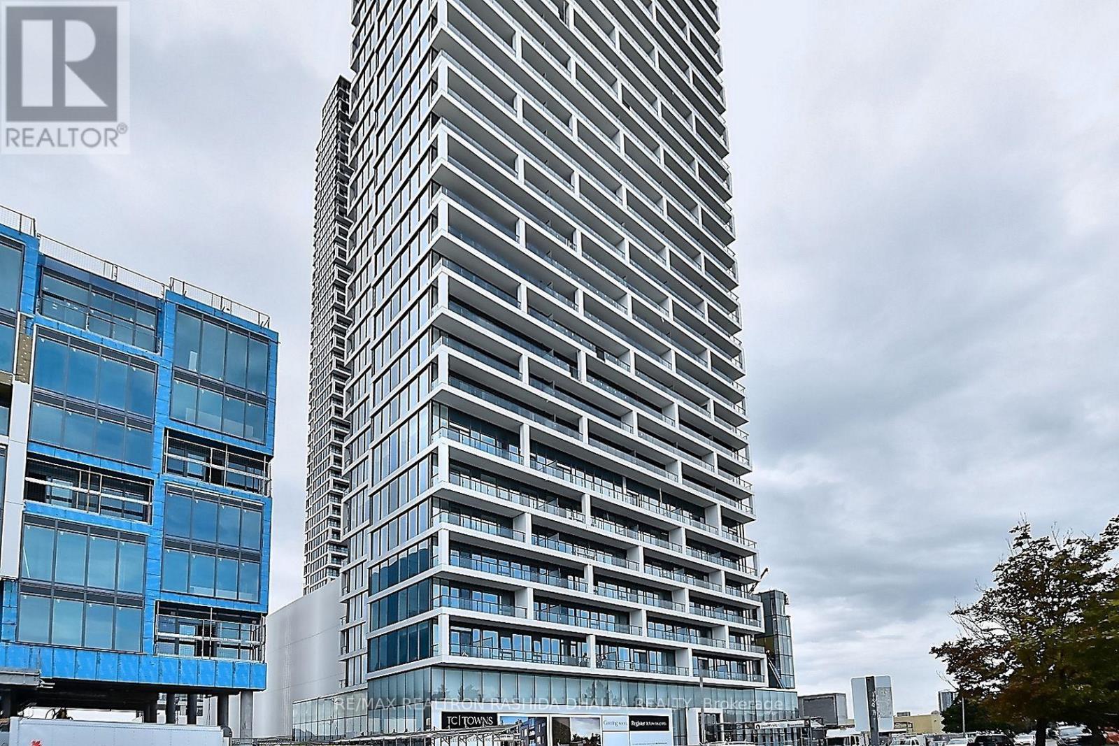 4011 898 Portage Pkwy, Vaughan, ON L4K 2M7